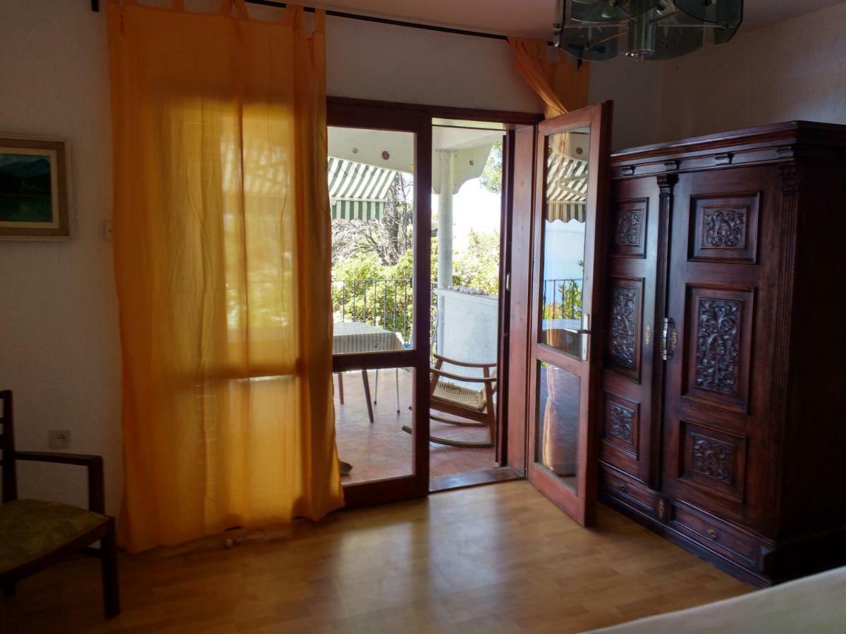 Apartments Bassi Stara Baška Buitenkant foto